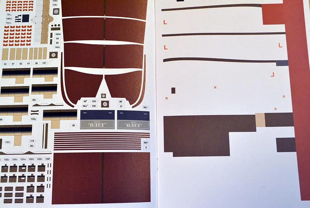 Модель из картона парусно-винтовой фрегат "Олег" Модель из картона парусно-винтовой фрегат "Олег"