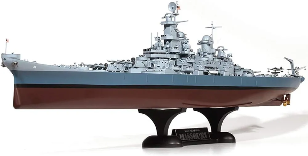 U.S. Navy Battleship USS Missouri BB-63 (1:400) U.S. Navy Battleship USS Missouri BB-63 (1:400)