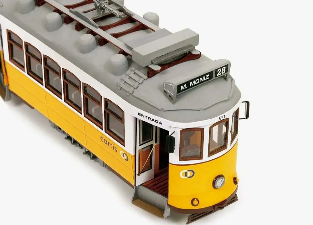 Сборная модель трамвая Lisboa + (Полный набор инструментов, клея и краски) Сборная модель трамвая Lisboa + (Полный набор инструментов, клея и краски)