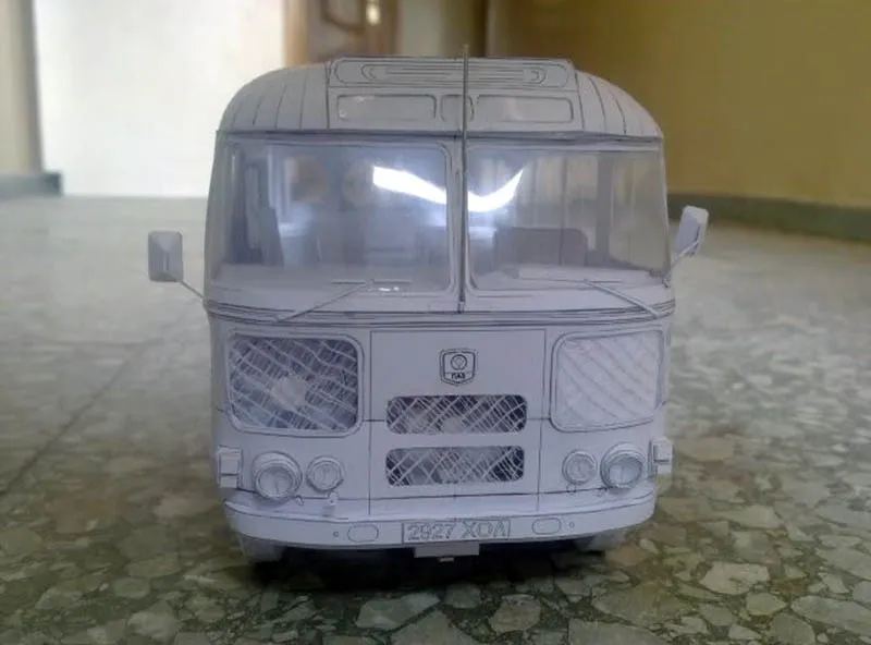 Модель из бумаги автобус Модель из бумаги автобус