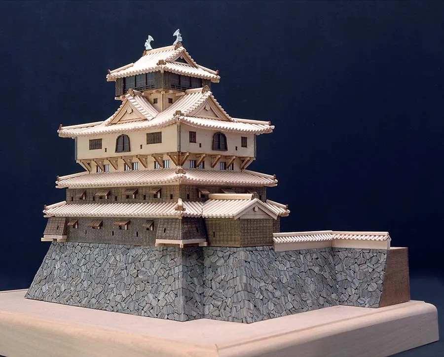 Замок Iwakuni + (Стартовый набор инструментов)