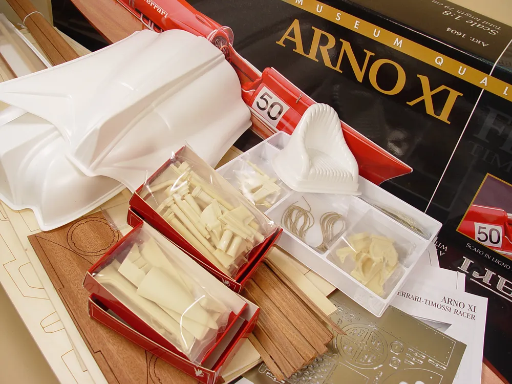 катера Ferrari Arno XI + (Стартовый набор инструментов)