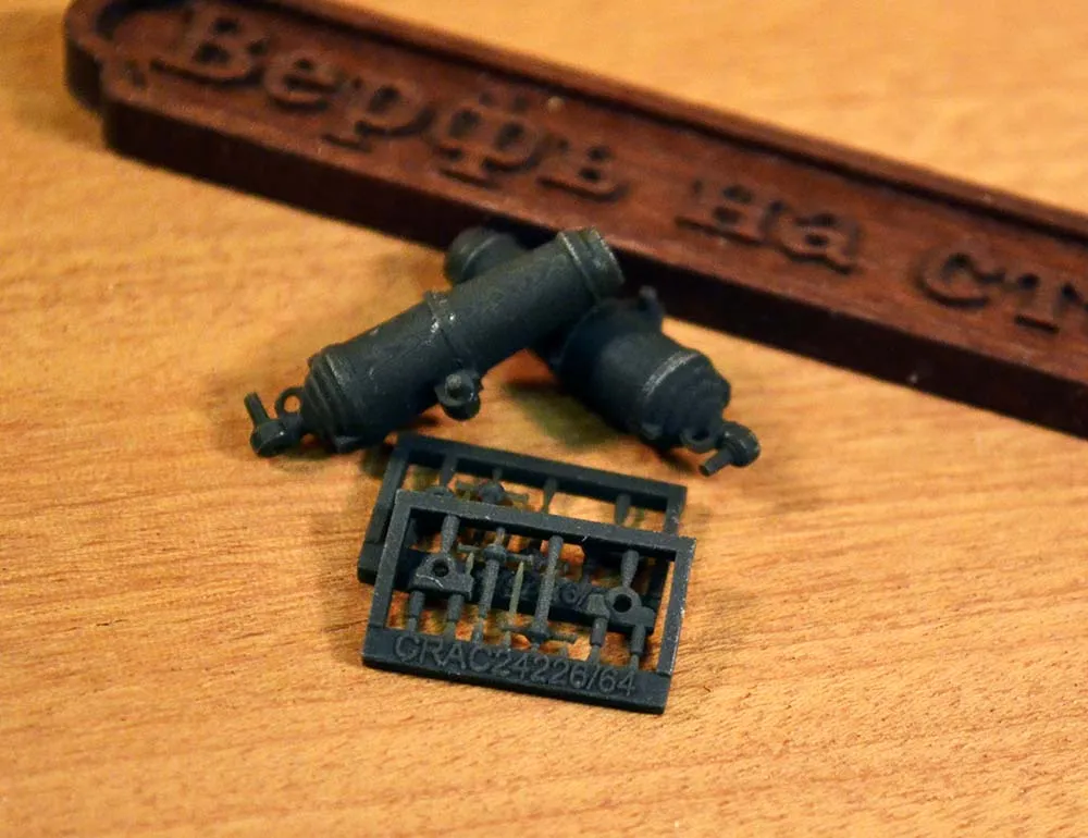 Английская карронада, ок. 1795, 32 фунта, масштаб 1:64, длина 24,8 мм, 2 шт Английская карронада, ок. 1795, 32 фунта, масштаб 1:64, длина 24,8 мм, 2 шт