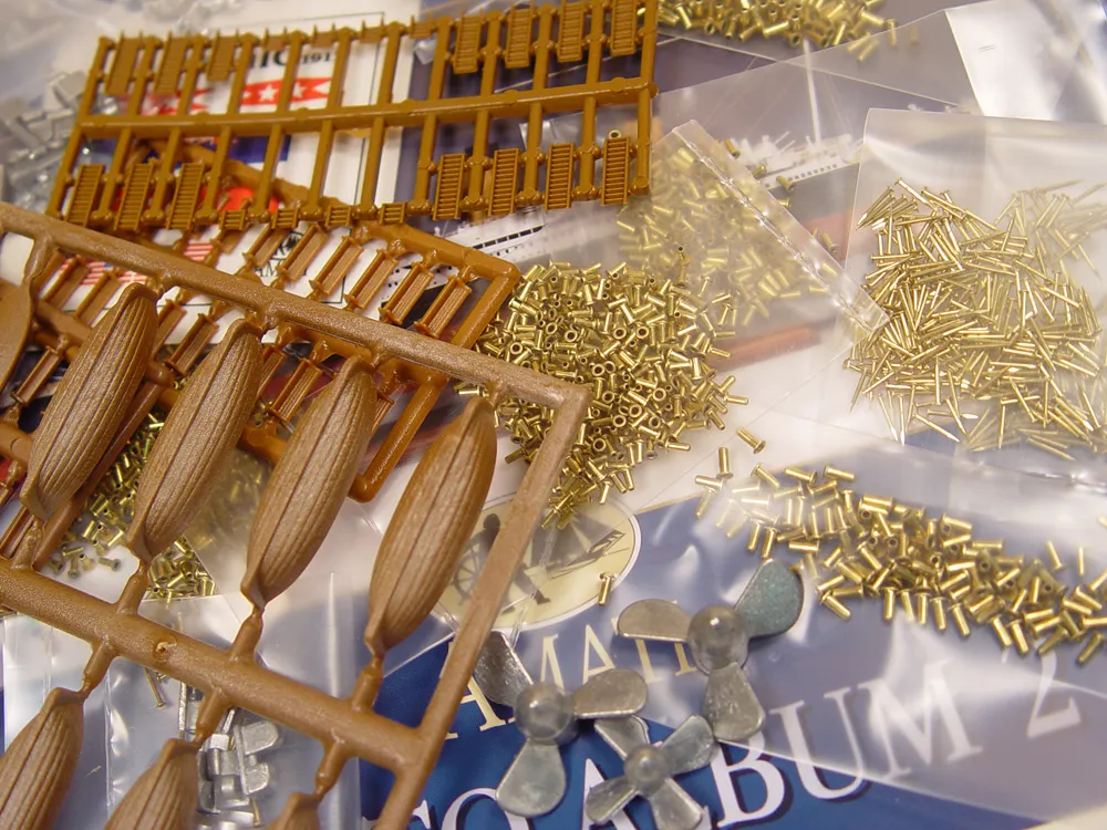 Титаник (RMS Titanic) + (Стартовый набор инструментов)