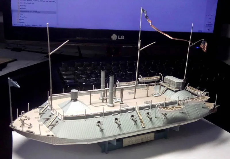 Модель из картона броненосец BENTON