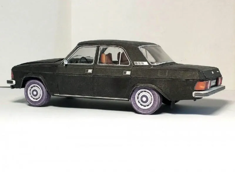 Модель из бумаги автомобиль легковой