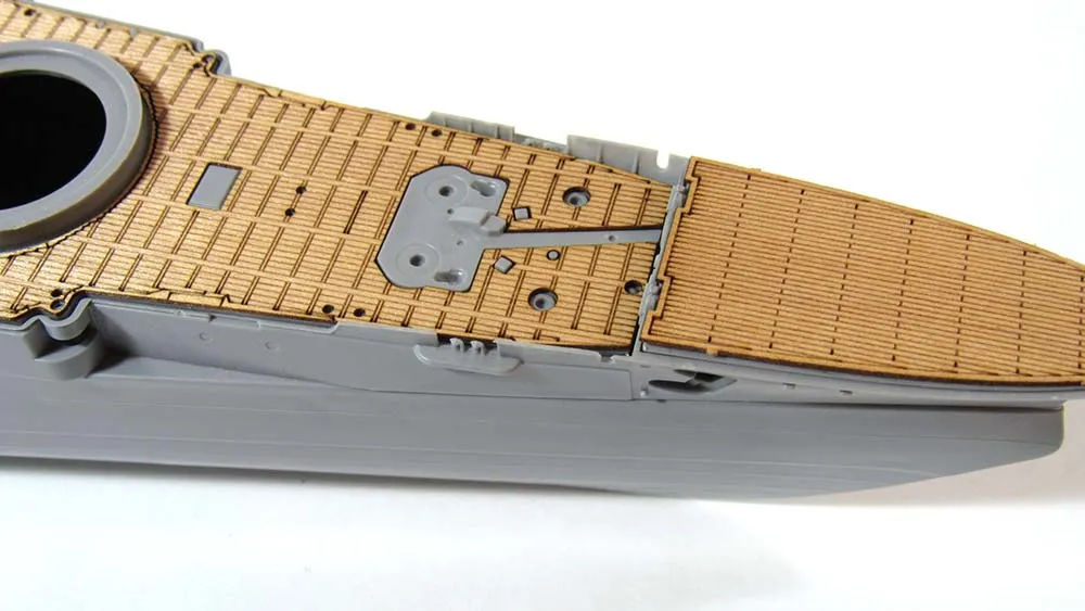 Деревянная палуба для линкора Марат Деревянная палуба для линкора Марат