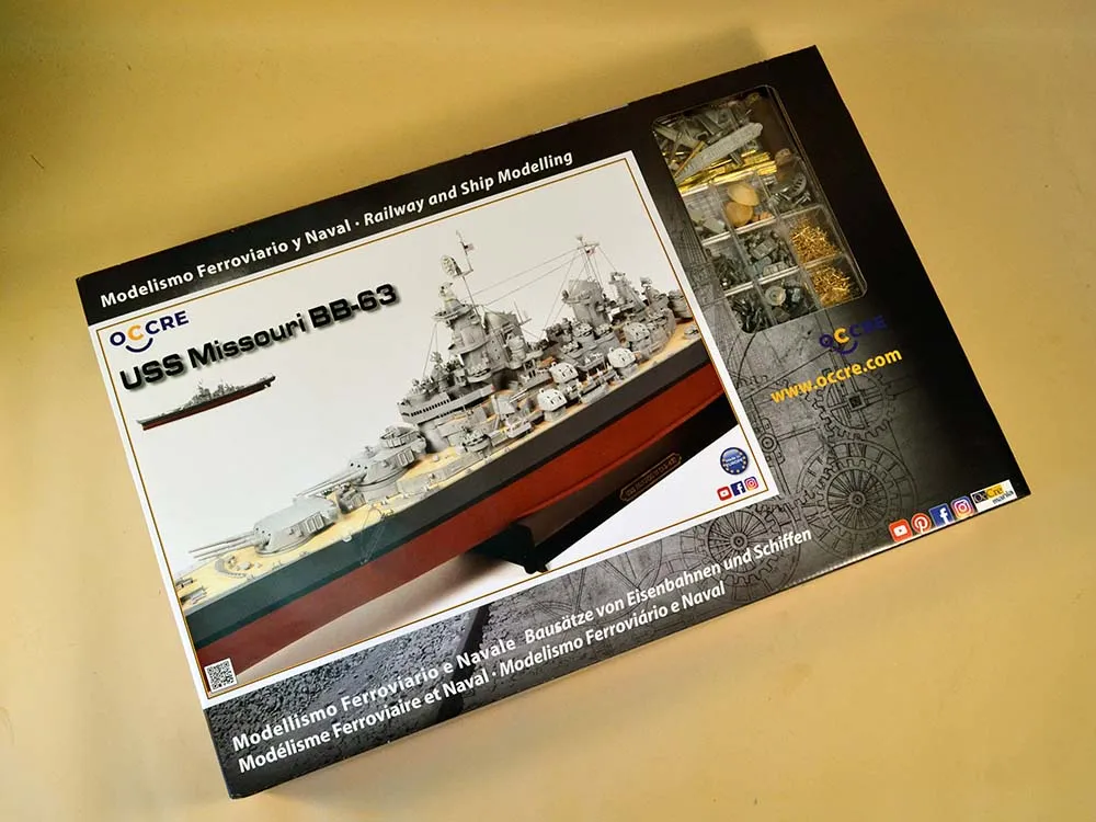 USS Missouri BB-63 + (Полный набор инструментов, клея и краски) USS Missouri BB-63 + (Полный набор инструментов, клея и краски)