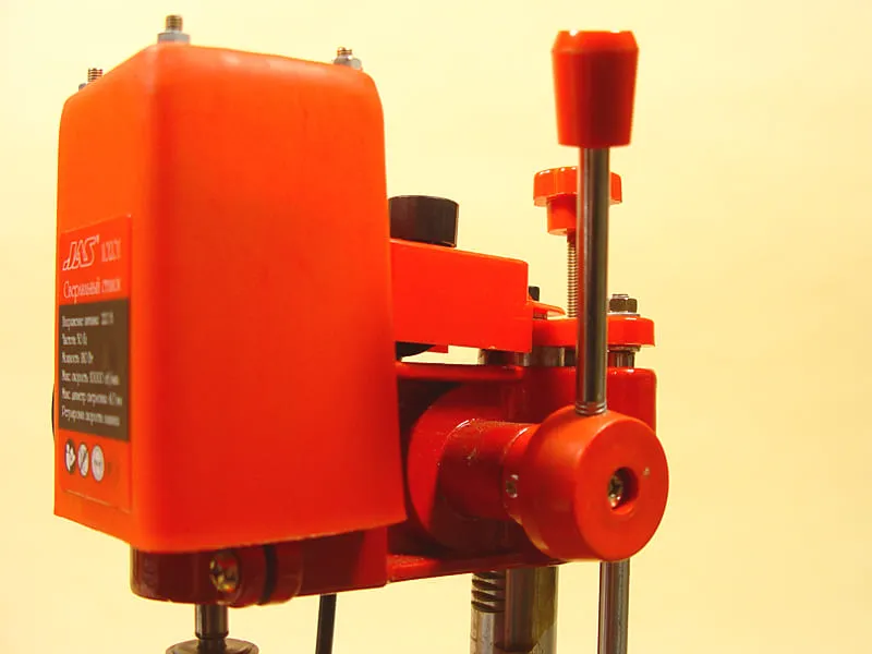 Миниатюрный сверлильный станок 10201