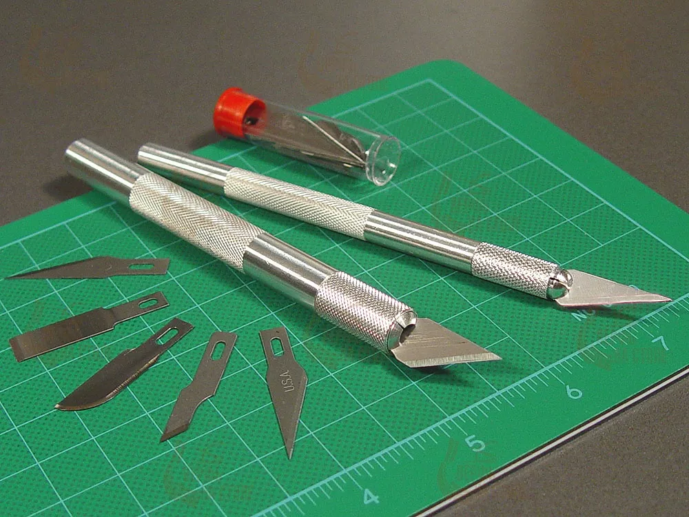 Набор из двух ножей N1 и N2