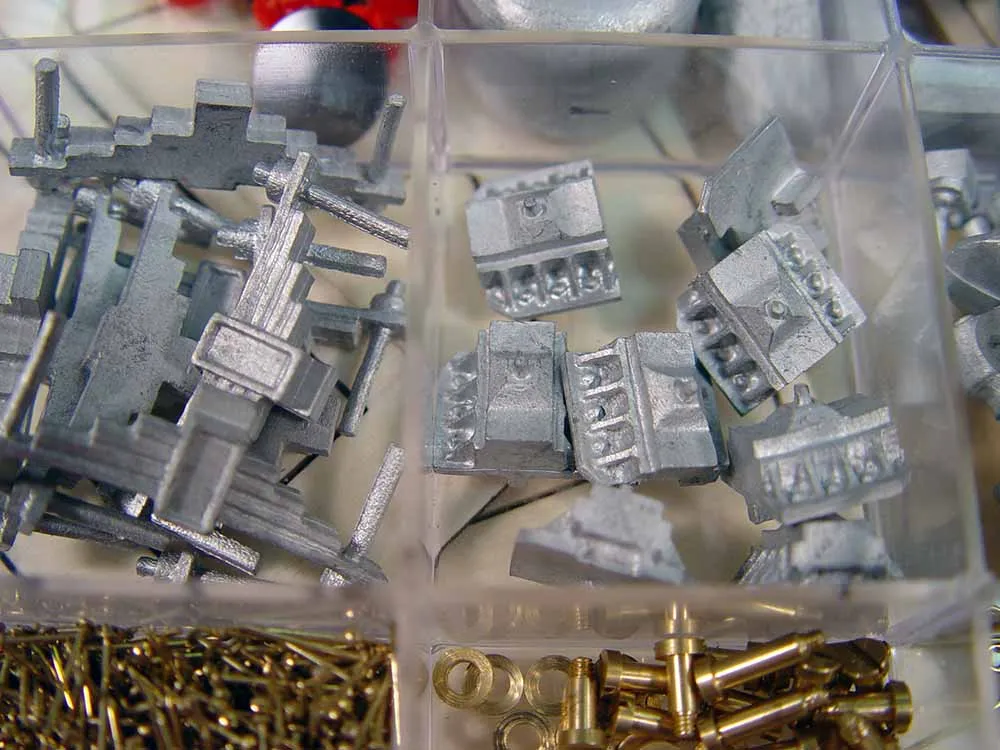 Паровоз сормовский С-68 + (Стартовый набор инструментов) Паровоз сормовский С-68 + (Стартовый набор инструментов)