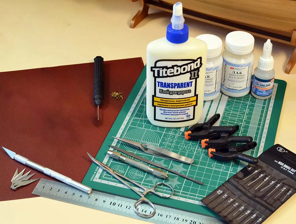 Модель трамвая BUENOS AIRES + (Полный набор инструментов, клея и краски) Модель трамвая BUENOS AIRES + (Полный набор инструментов, клея и краски)