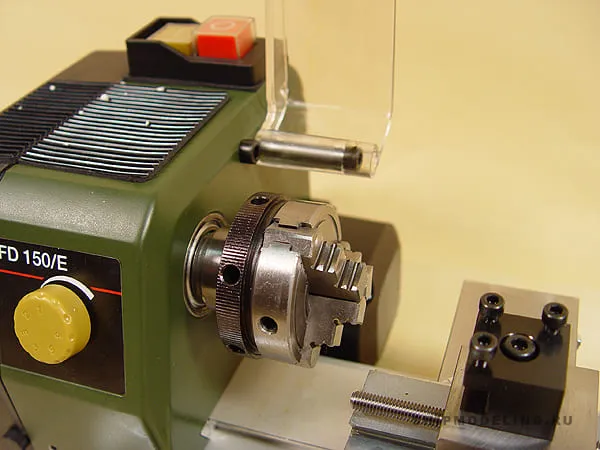 Миниатюрный токарный станок Proxxon FD150/Е 24150 Миниатюрный токарный станок Proxxon FD150/Е 24150