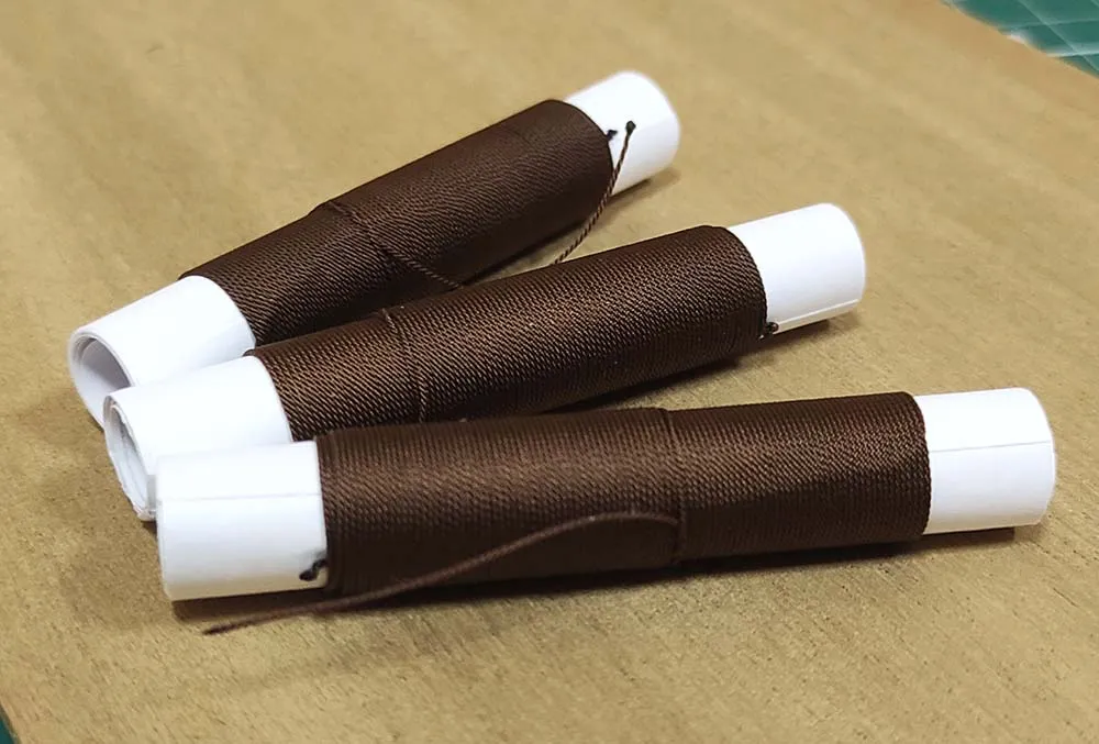 Нить плотной скрутки коричневая, 1,5 мм, длина 5 м Нить плотной скрутки коричневая, 1,5 мм, длина 5 м