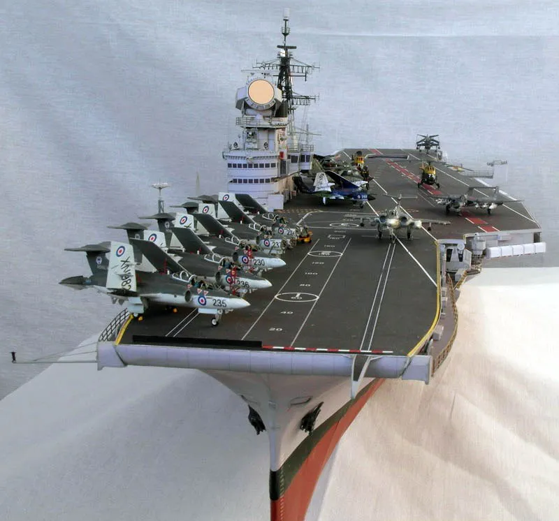 Модель из бумаги авианосец "Victorious" Модель из бумаги авианосец "Victorious"