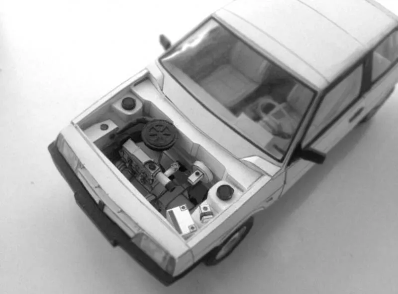 Модель из картона Автомобиль легковой (Восьмерка)