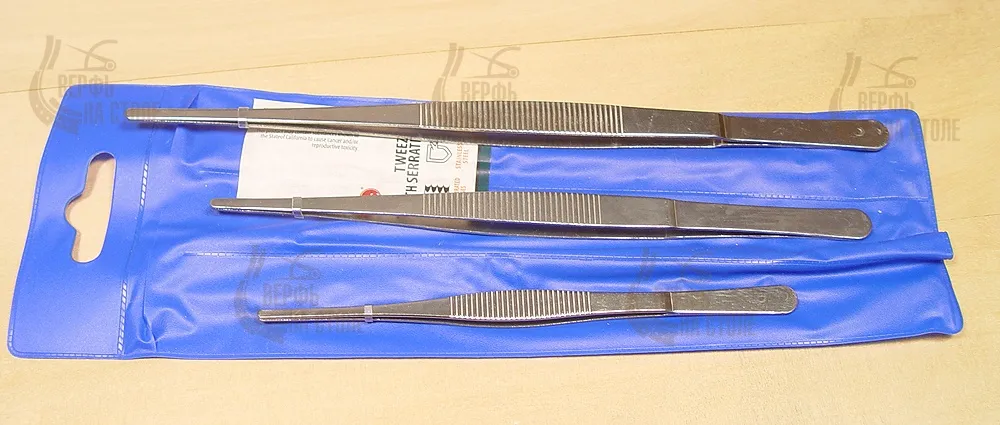 Набор из трех пинцетов длиной 30, 25 и 20 см