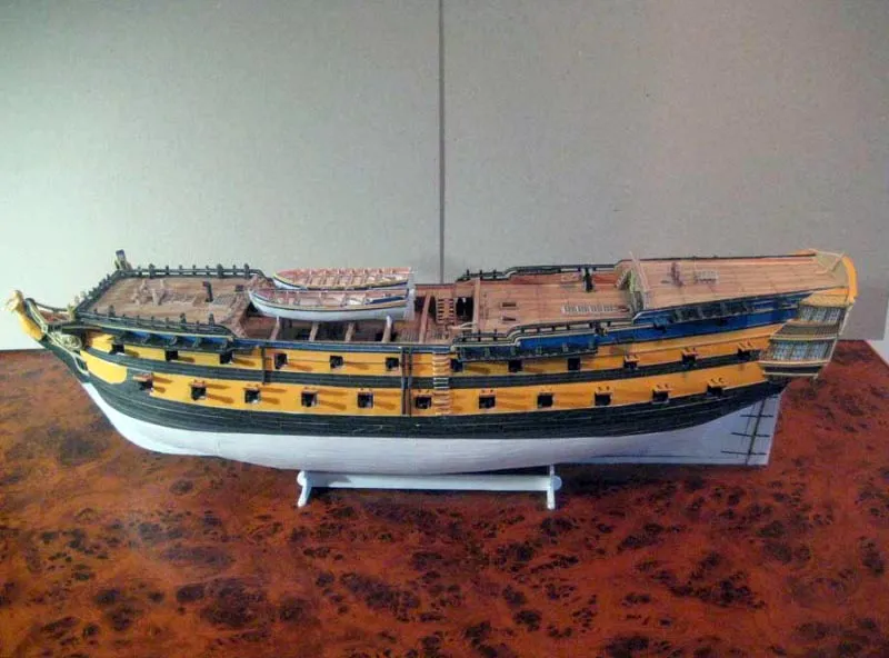 Модель из бумаги линейный корабль "Leopard" Модель из бумаги линейный корабль "Leopard"