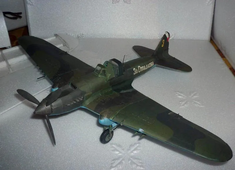 Модель из бумаги штурмовика одноместного Модель из бумаги штурмовика одноместного