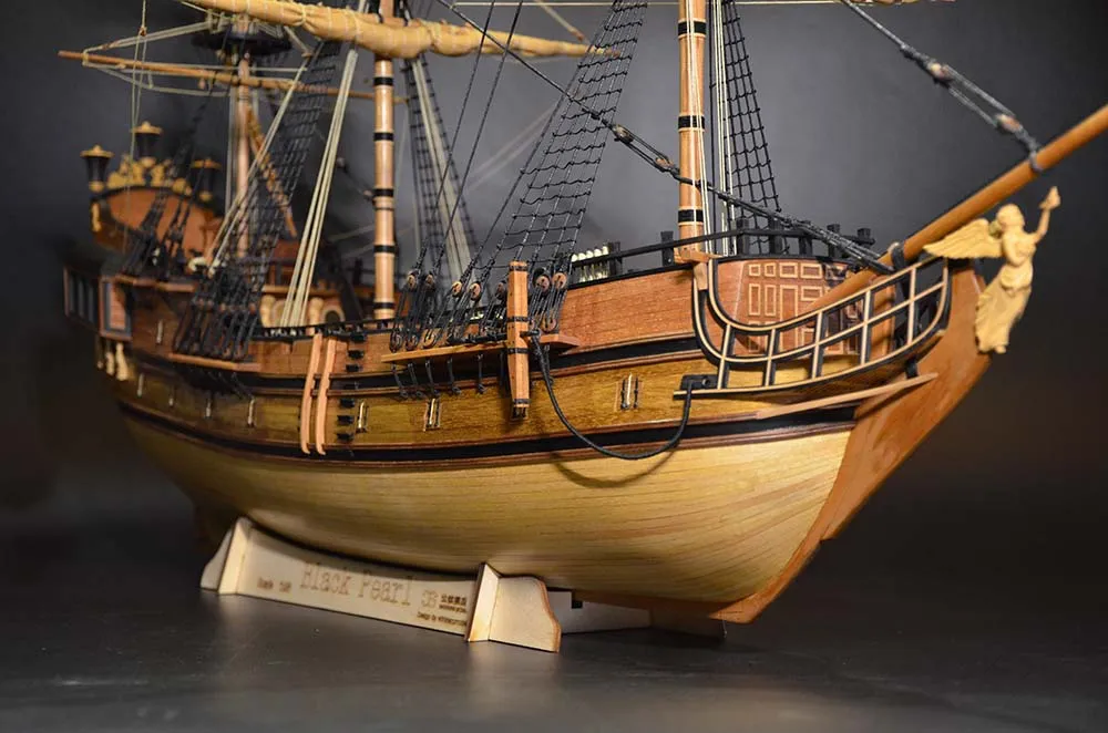 модель корабля для сборки Black Pearl (Черная Жемчужина), большая версия модель корабля для сборки Black Pearl (Черная Жемчужина), большая версия