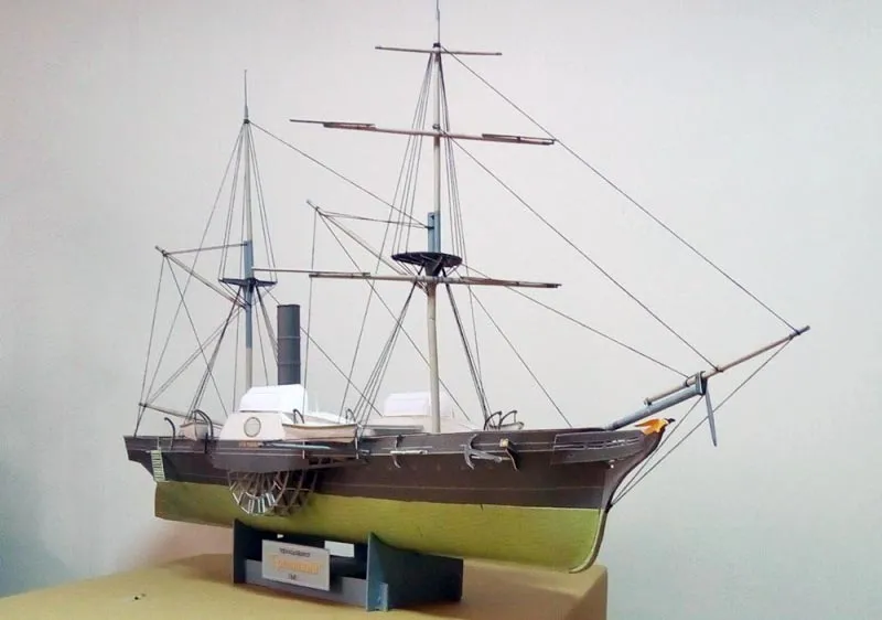 Модель из картона пароходофрегат "Гремящий" Модель из картона пароходофрегат "Гремящий"