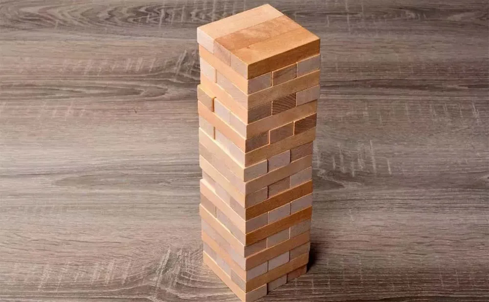 Настольная игра: Башня с заданиями для детей Настольная игра: Башня с заданиями для детей