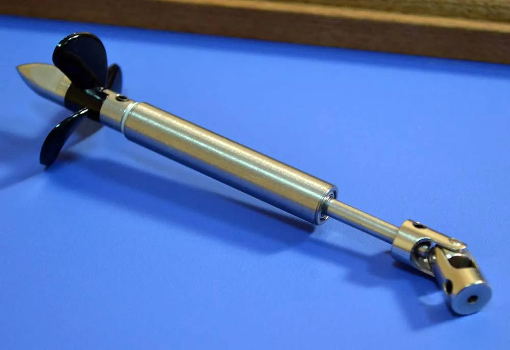 Гребной вал с карданом в сборе, длина 10 см, под мотор 2,3 мм, винт 36 мм