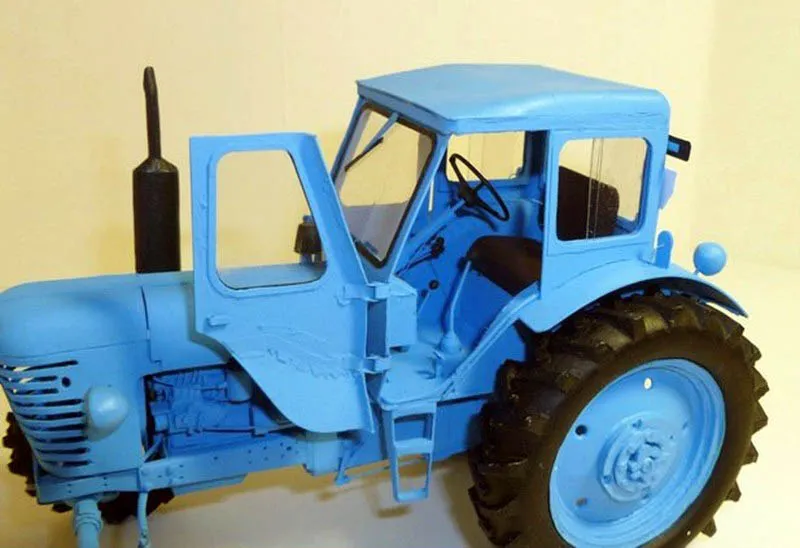 Модель из картона тракторы (2 модели) Модель из картона тракторы (2 модели)