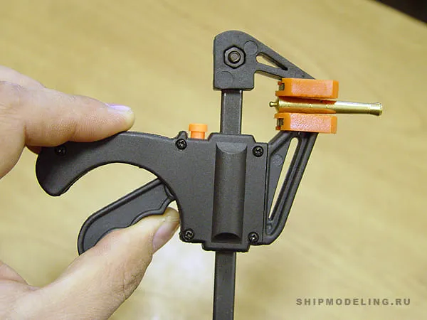 F-зажим F-зажим