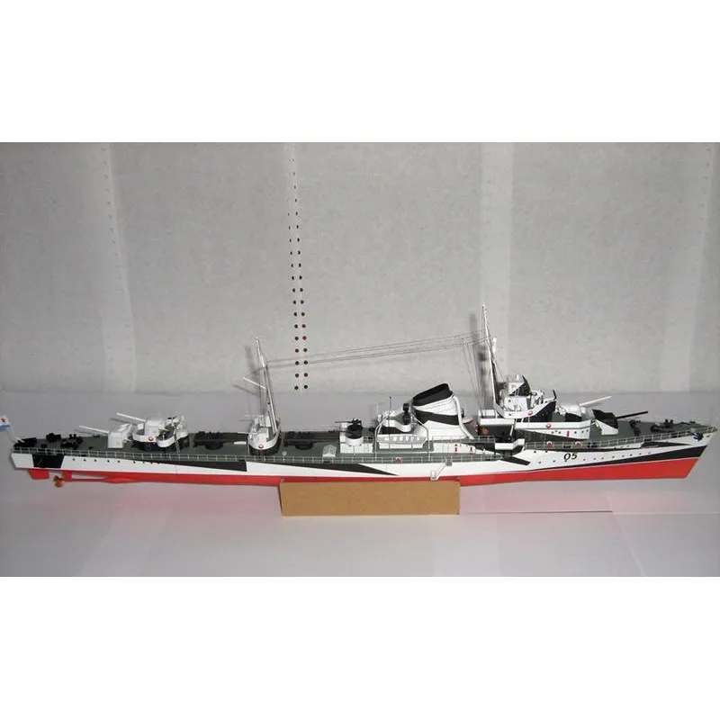 Модель из бумаги эсминец "Разумный", СССР 1943 г Модель из бумаги эсминец "Разумный", СССР 1943 г