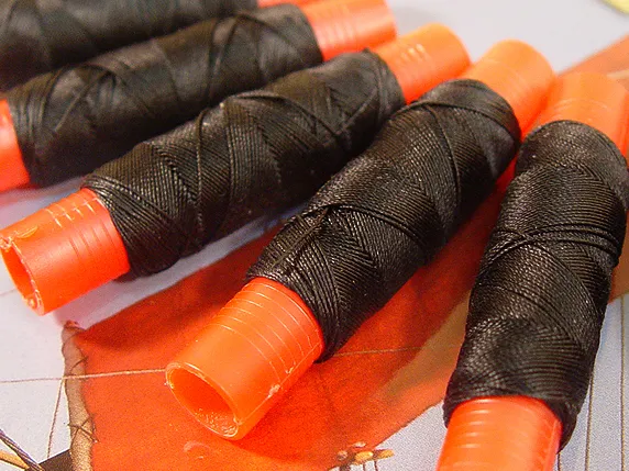 Нить для моделей Amati, черная 0,5мм х 20м