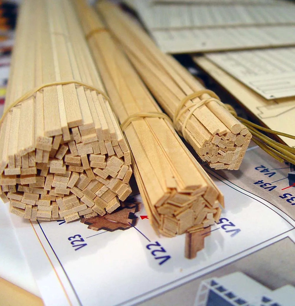 RMS TITANIC (Титаник) + (Полный набор инструментов, клея и краски) RMS TITANIC (Титаник) + (Полный набор инструментов, клея и краски)