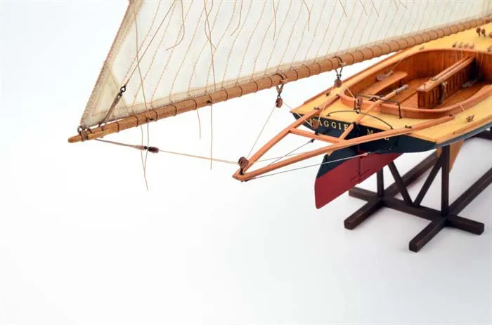 Швертбот "Кузнечик" 1:48 (делюкс) + (Стартовый набор инструментов) Швертбот "Кузнечик" 1:48 (делюкс) + (Стартовый набор инструментов)