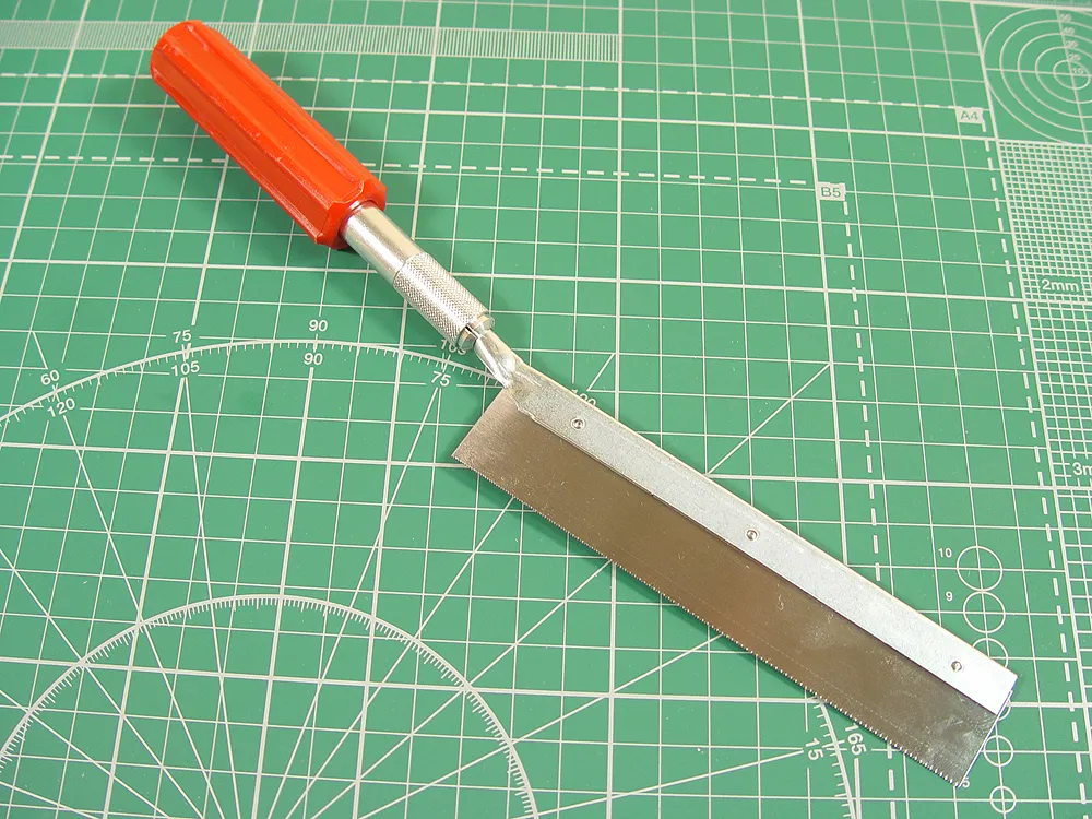 Пилка, 42 зубца/дюйм (16,5 зубцов/см) Пилка, 42 зубца/дюйм (16,5 зубцов/см)