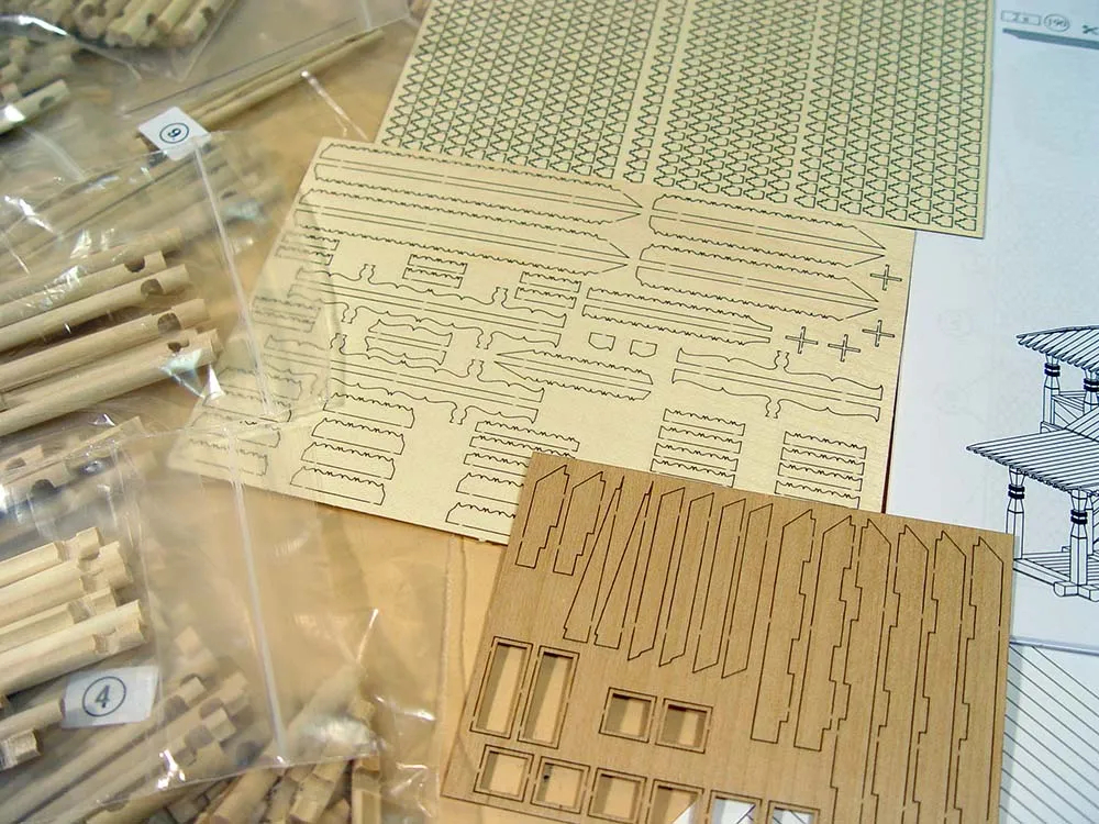 Георгиевская церковь, 2390 деталей + (Стартовый набор инструментов) Георгиевская церковь, 2390 деталей + (Стартовый набор инструментов)