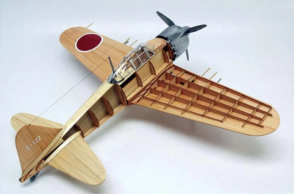 модель самолета Zero модель самолета Zero