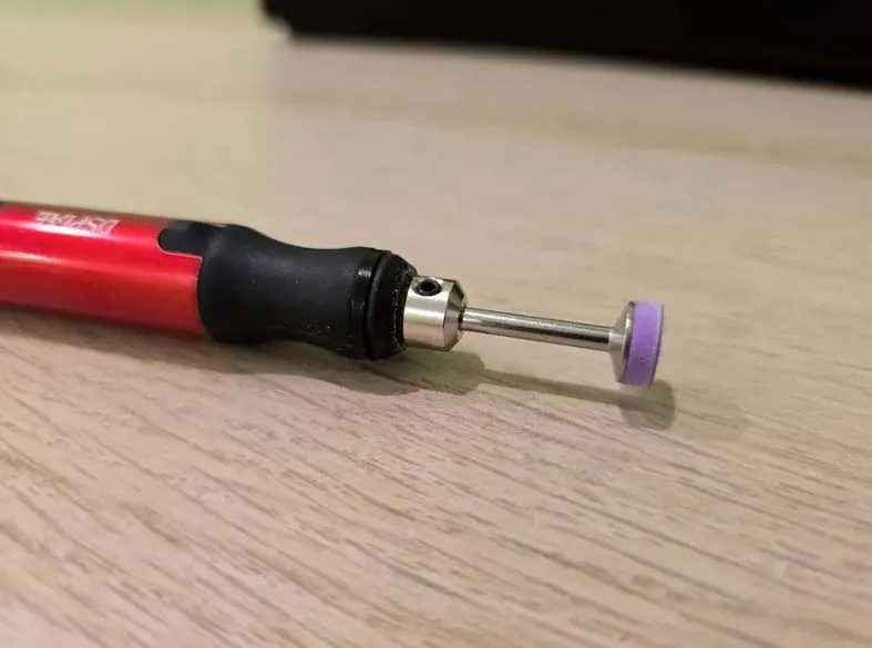 Шлифовальные диски 10 мм с держателем, 96 шт Шлифовальные диски 10 мм с держателем, 96 шт