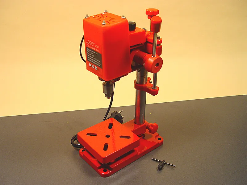 Миниатюрный сверлильный станок 10201