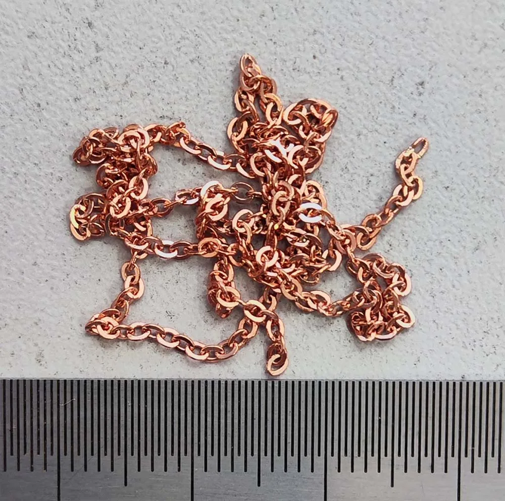 Цепь 8 звеньев/см, латунь, длина 30 см Цепь 8 звеньев/см, латунь, длина 30 см