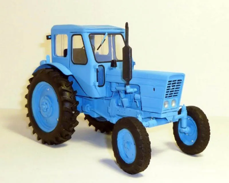 Модель из картона тракторы (2 модели) Модель из картона тракторы (2 модели)