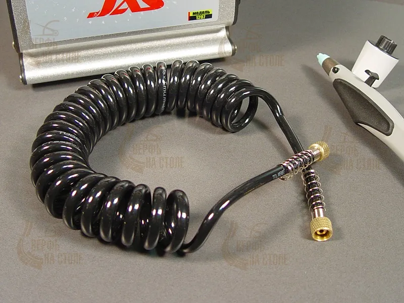 Шланг 1/8”х1/8”, 3м, ПВХ, витой Шланг 1/8”х1/8”, 3м, ПВХ, витой