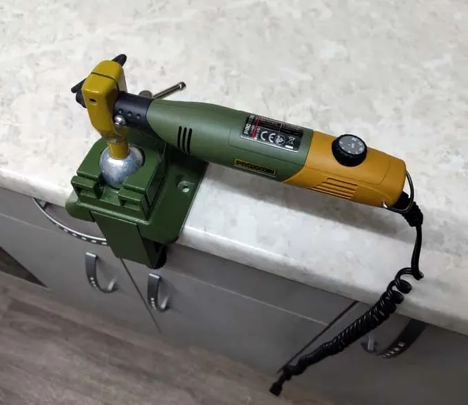 Универсальный держатель Proxxon UHZ 28610 Универсальный держатель Proxxon UHZ 28610