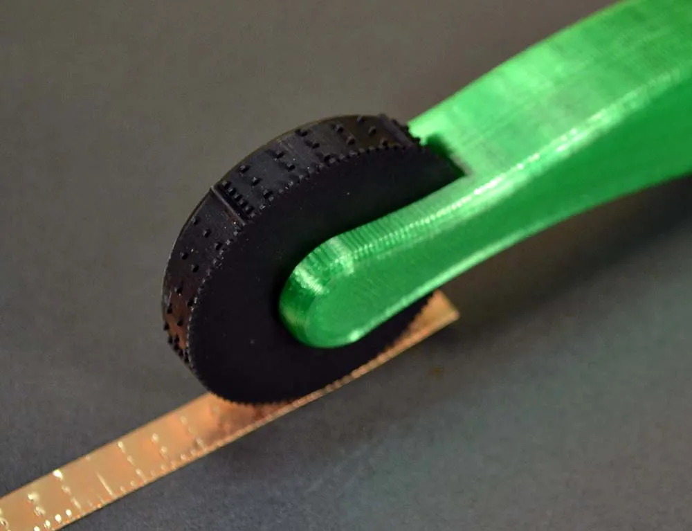 Накатка для медной обшивки, 4х13.7 мм, правая+левая