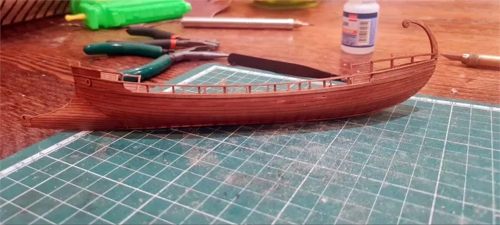 Греческая унирема Арго (делюкс) + (Стартовый набор инструментов) Греческая унирема Арго (делюкс) + (Стартовый набор инструментов)