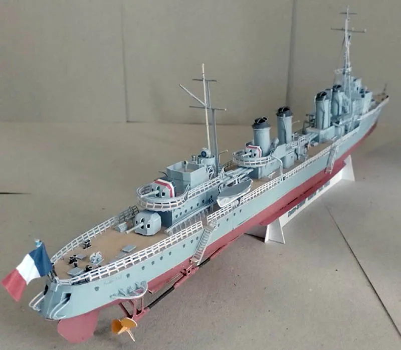 Модель из картона французский эсминец ALBATROS Модель из картона французский эсминец ALBATROS