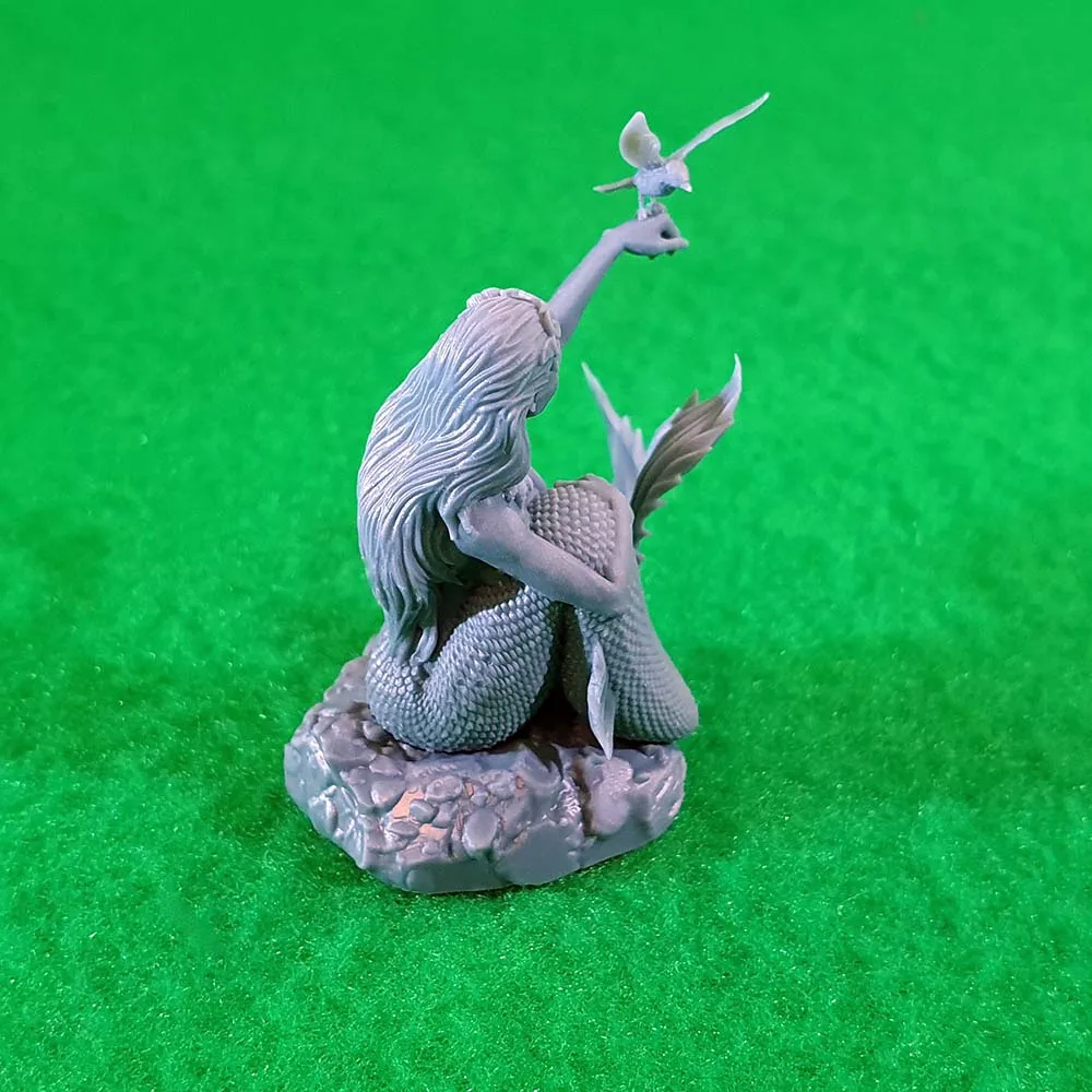 Миниатюра "Русалка на камне" Миниатюра "Русалка на камне"