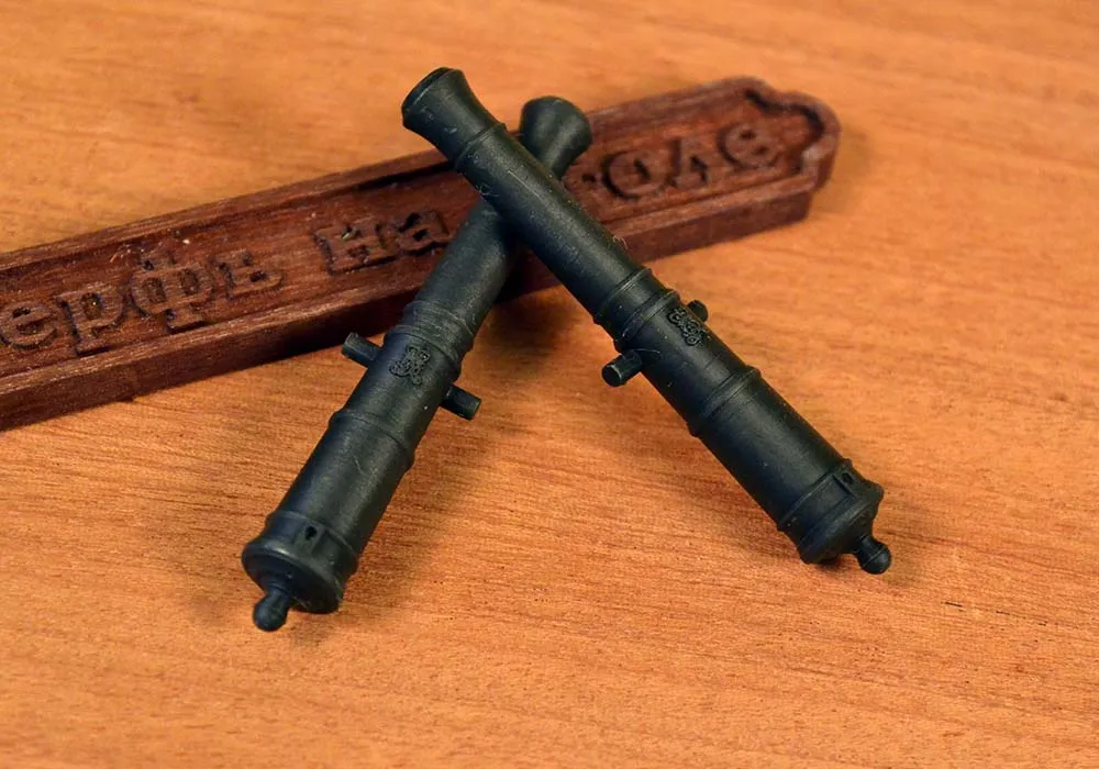 Ствол пушки тип Armstrong, герб Георг 3, 6 фунтов, масштаб 1:48, длина 52,2 мм, 2 шт Ствол пушки тип Armstrong, герб Георг 3, 6 фунтов, масштаб 1:48, длина 52,2 мм, 2 шт