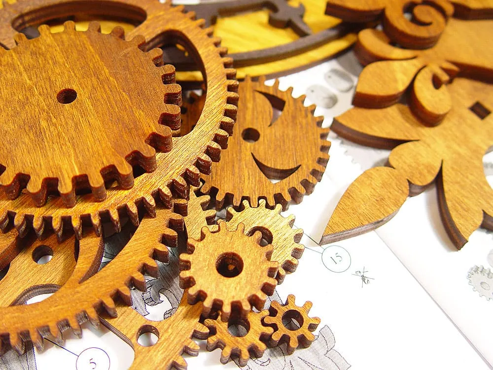 Часы настенные, сборная модель Часы настенные, сборная модель