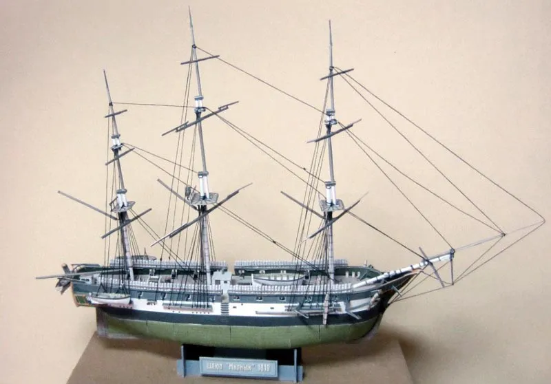 Модель из бумаги шлюп "Мирный" Модель из бумаги шлюп "Мирный"