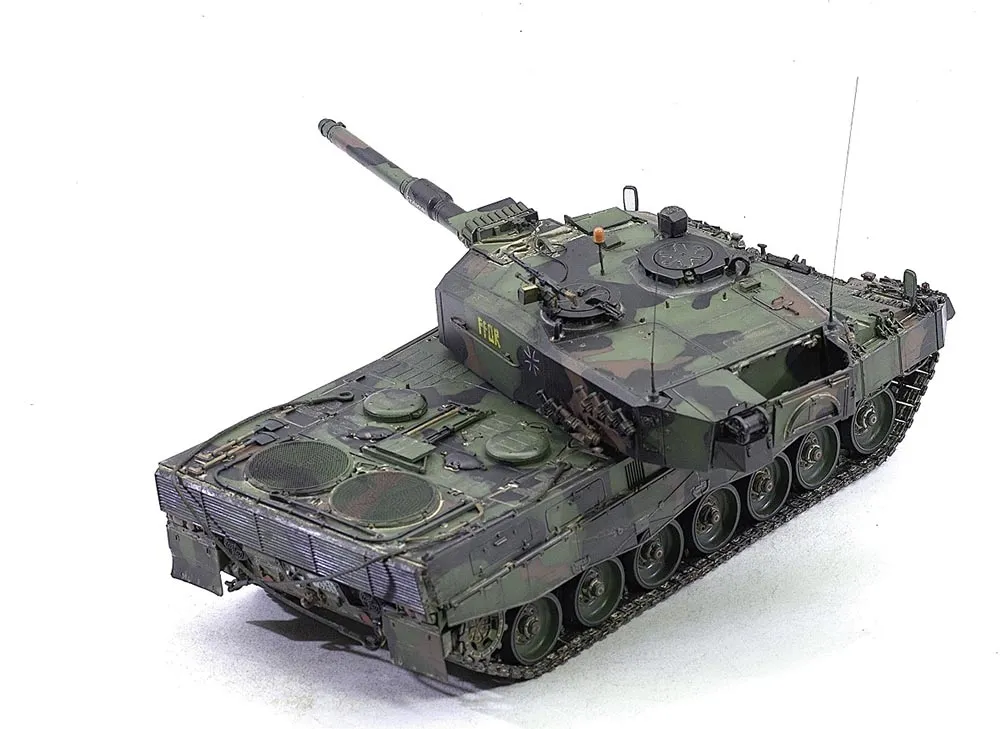 Немецкий основной танк "Леопард" 2А4 Немецкий основной танк "Леопард" 2А4